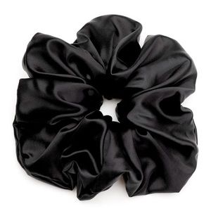 Blissy Oversized Silk Scrunchie